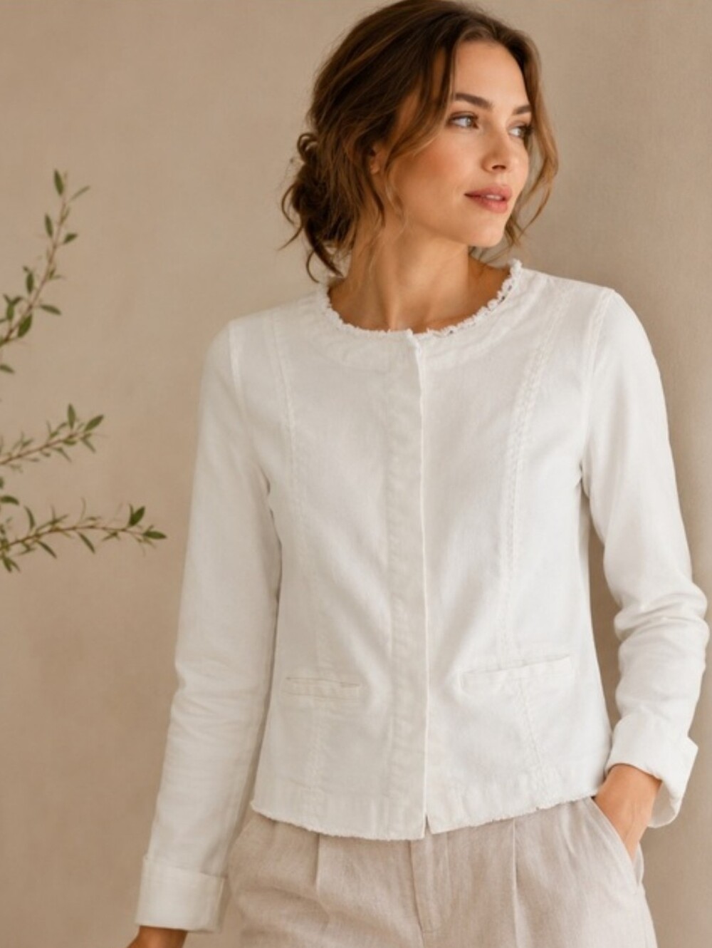 Cabi Castaway Stretch Denim Raw Edge Snap Front Jacket Cream Small
